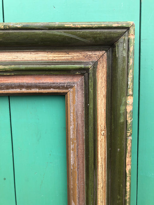 DISTRESSED GREEN FRAME