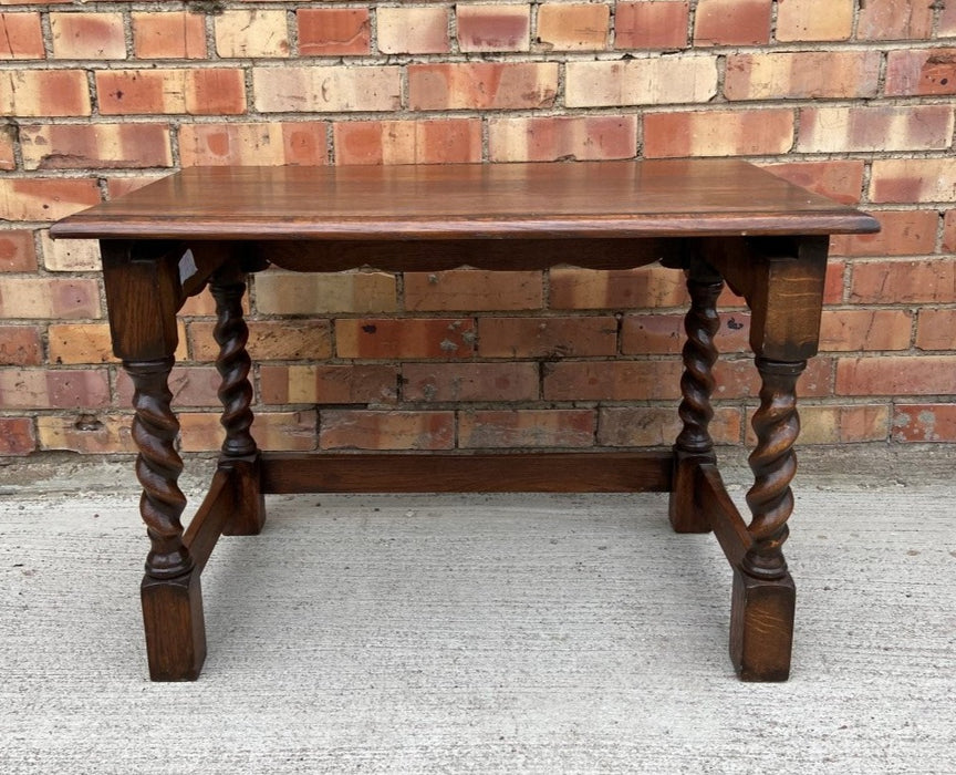 BARLEY TWIST OAK OCCASSIONAL TABLE