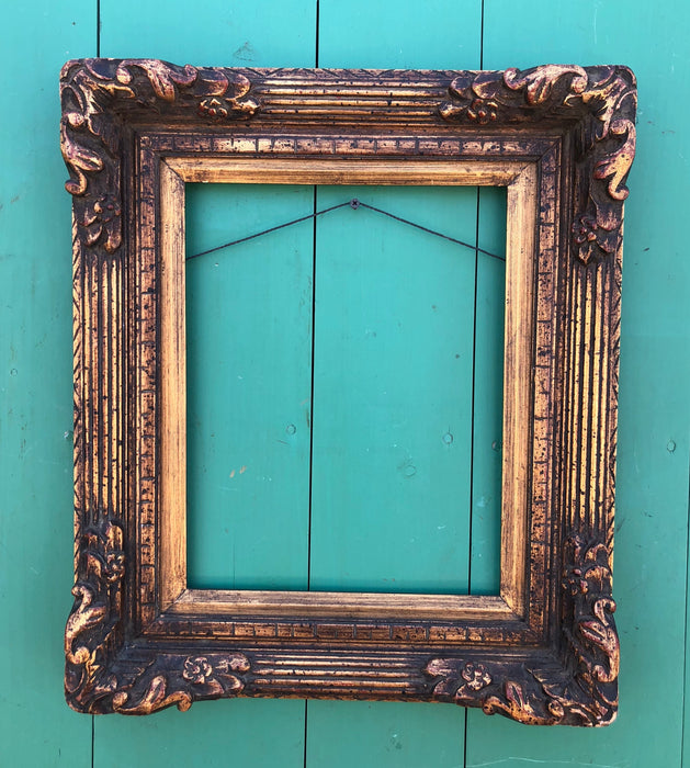 FANCY GOLD ITALIAN FRAME WITH BLACK WASH