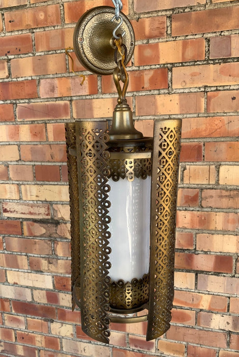 EARLLITE 1960'S MEDIUM LANTERN