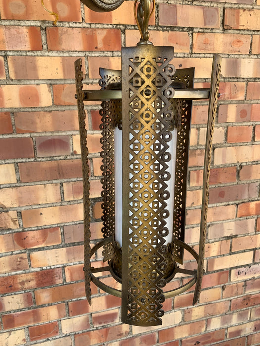 EARLLITE 1960'S MEDIUM LANTERN