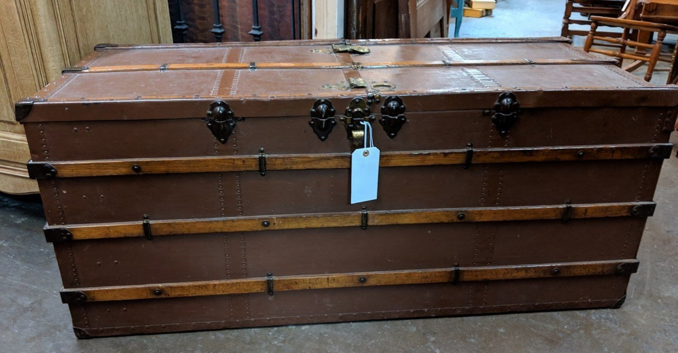 HARD TO FIND EXTRA LONG FITTED STEAMER TRUNK IN AMAZING SHAPE FOR ITS AGE