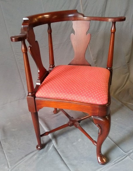 QUEEN ANNE STYLE CORNER CHAIR NOT OLD