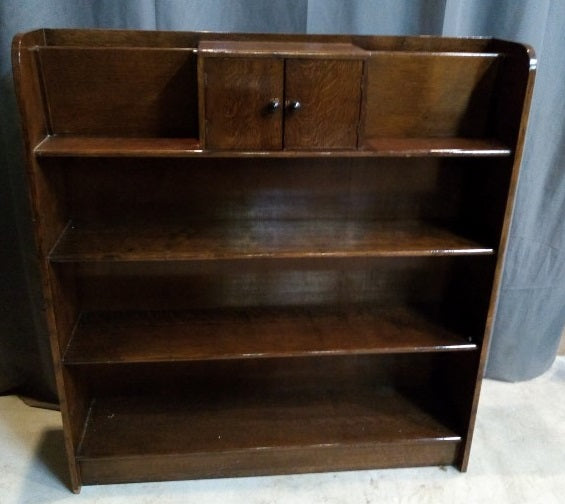 ENGLISH OAK OPEN BOOKCASE WITH CUBBIES