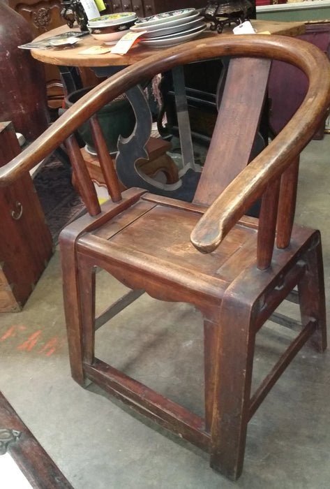 QING DYNASTY HORSE SHOE BACK ARM CHAIR