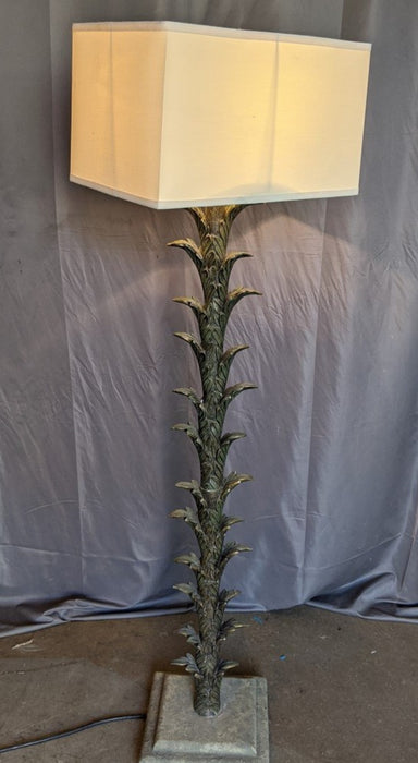 COMPOSITION TREE OF LIFE FLOOR LAMP