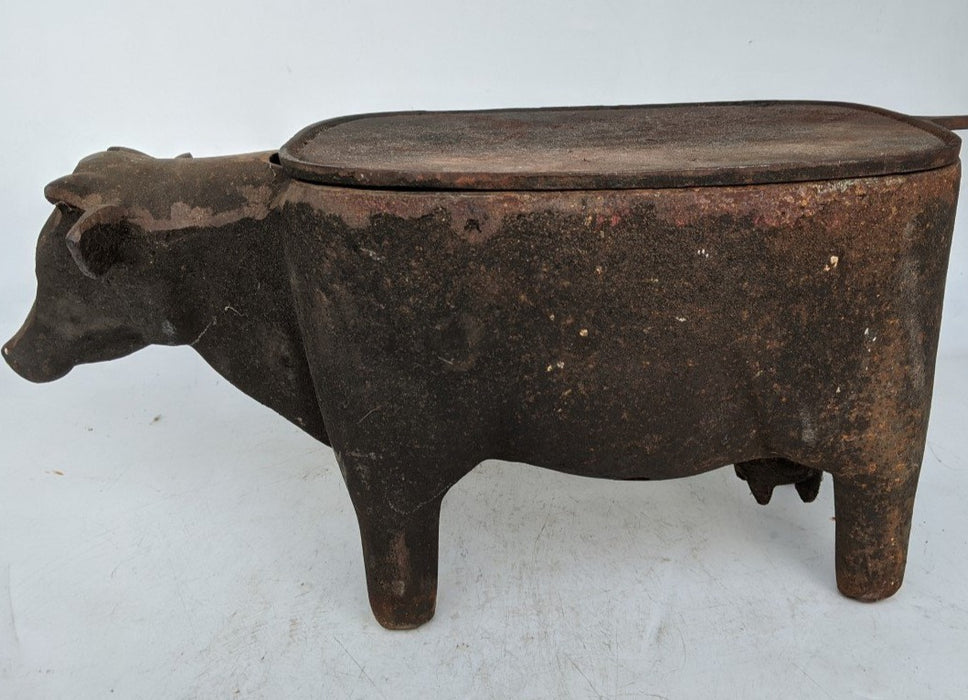UNUSUAL CAST IRON COW GRILL