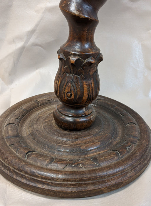 BARLEY TWIST STAND WITH CARVED BASE