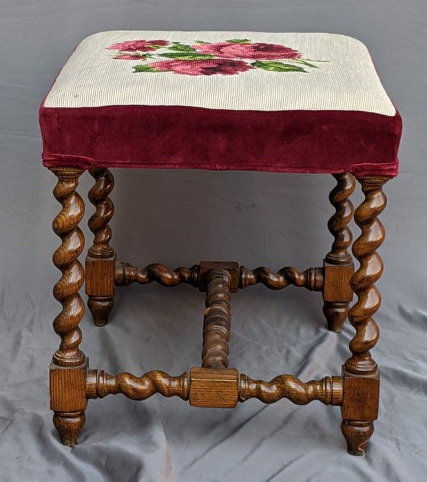 BARLEY TWIST STOOL WITH WHITE UPHOLSTERY