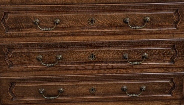 LARGE OAK COUNTRY FRENCH CHEST