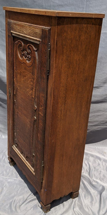 SHALLOW TALL JAM CABINET