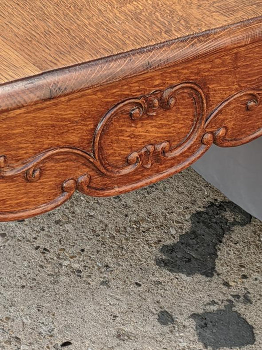 HOOF FOOT FRENCH DINING TABLE