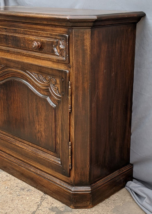 WIDE JAM CABINET WITH CANTED CORNERS