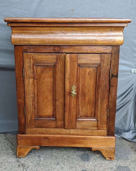 SMALL LOUIS PHILLIPE CABINET