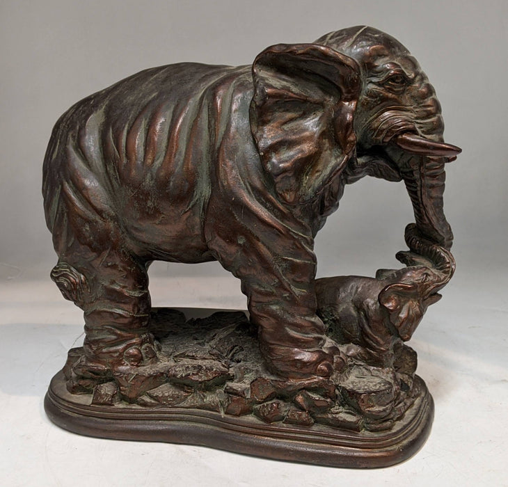 BROWN ELEPHANT AND BABY STATUE IN RESIN