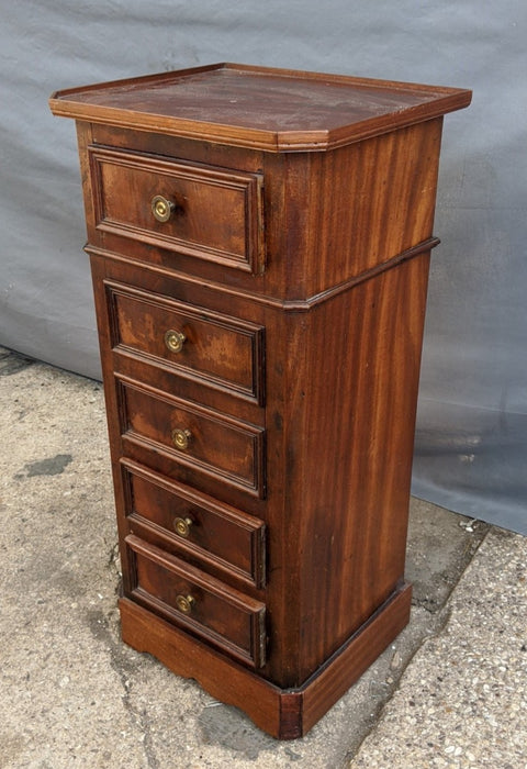 MAHOGANY SIDE CABINET WITH DRAWERS