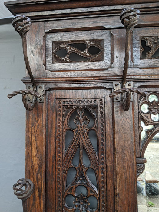 GOTHIC OAK CARVED HALL TREE