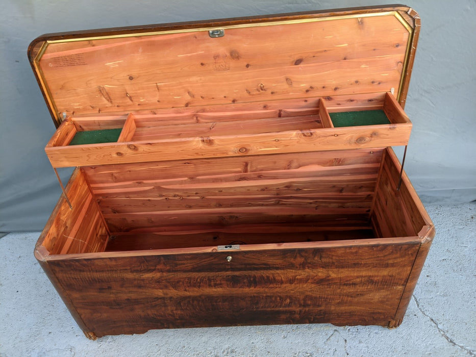 LANE CEDAR CHEST-AS SOME VENEER LOSS TO BASE