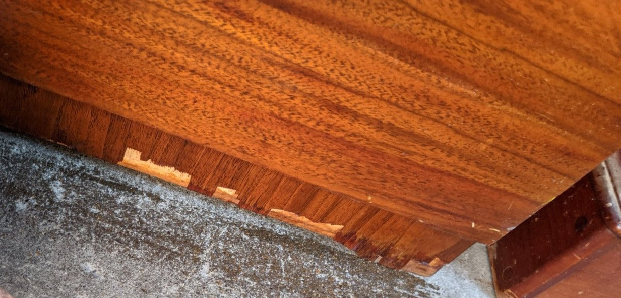 LANE CEDAR CHEST-AS SOME VENEER LOSS TO BASE