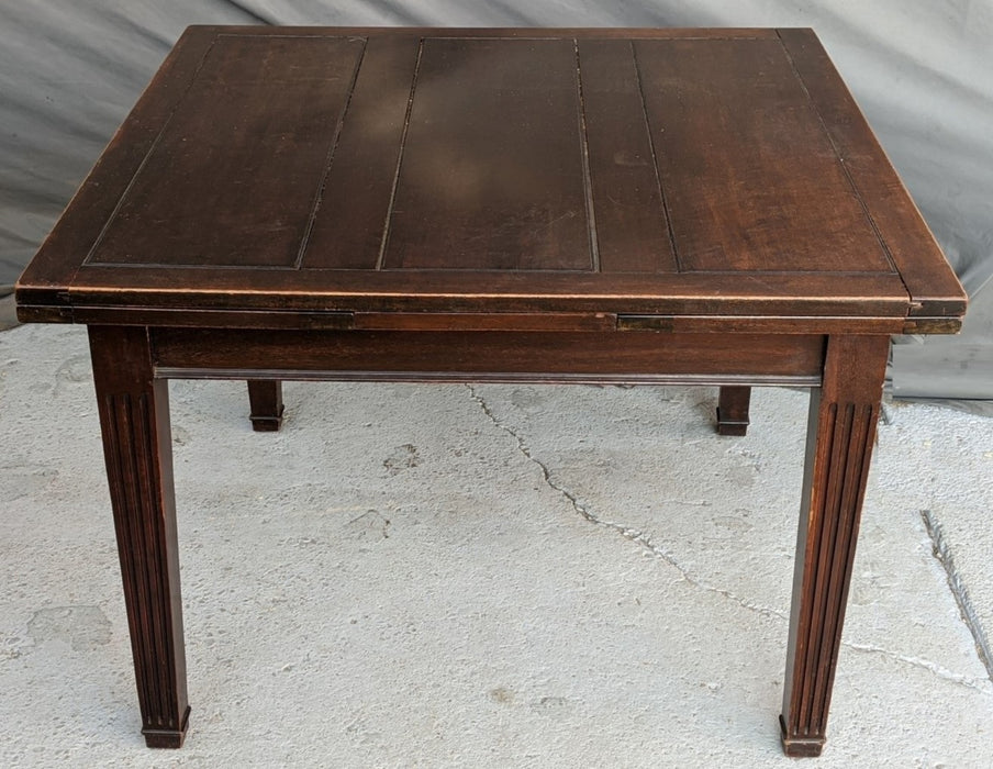 TAPER LEG ENGLISH DARK DRAWLEAF TABLE