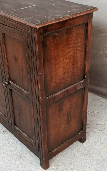 SMALL ENGLISH OAK CABINET