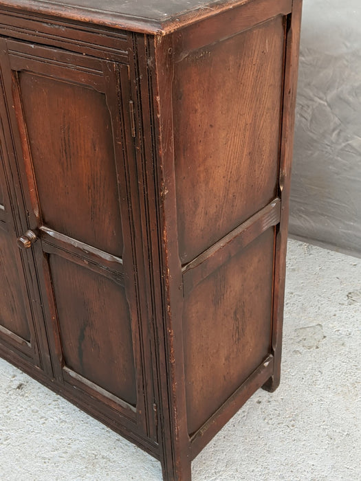 SMALL ENGLISH OAK CABINET