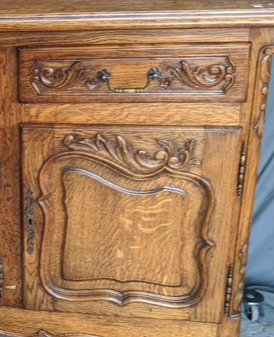 LARGE COUNTRY FRENCH OAK SIDEBOARD