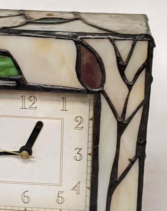 TABLE TOP TIFFANY STYLE STAINED GLASS CLOCK