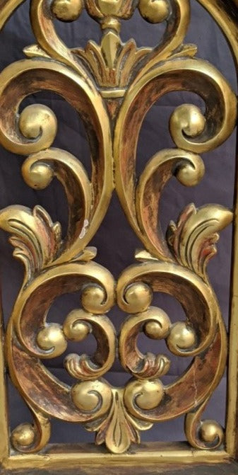 GOLD DECORATIVE LEAFY ARCH FREE STANDING