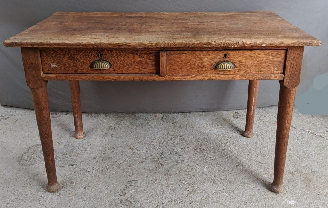 ENGLISH OAK LIBRARY TABLE WITH TURNED TAPERED LEGS
