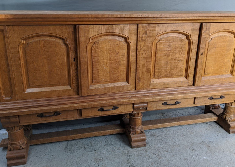 RUSTIC OAK LARGE 4 DOOR CABINET WITH COLUMNS