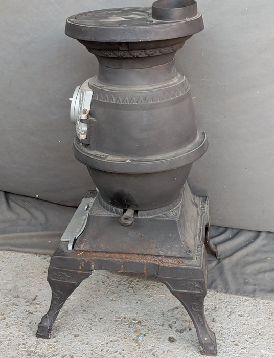 SMALL POT BELLY STOVE