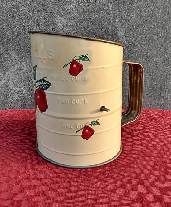 PAINTED FLOUR SIFTER