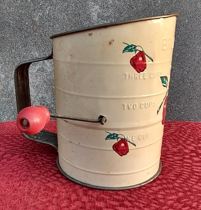 PAINTED FLOUR SIFTER