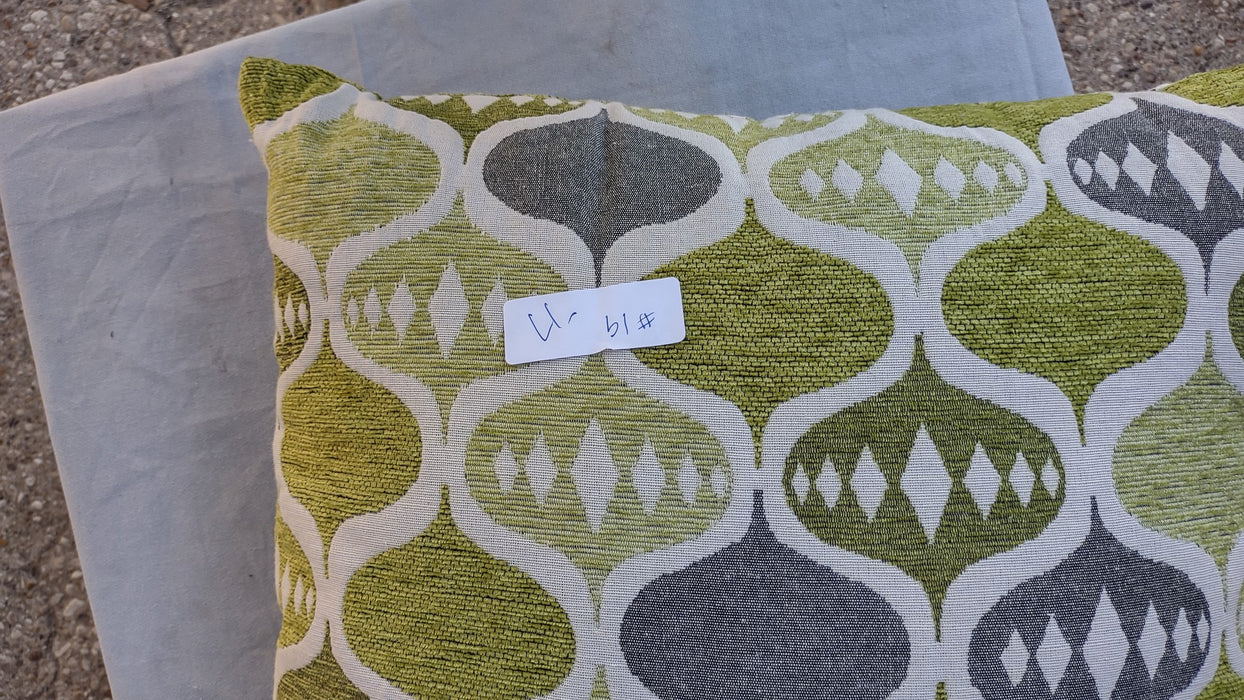 GREEN DESIGNED PILLOW