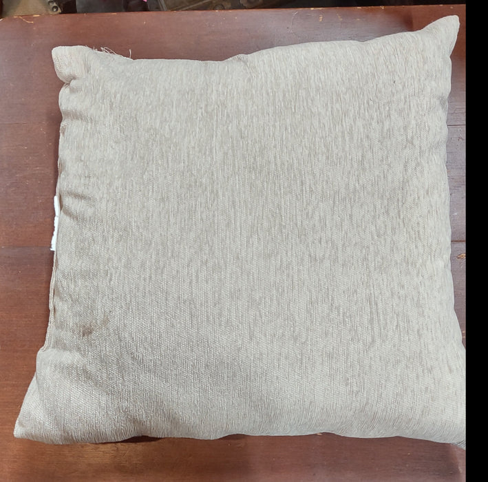 LIGHT BROWN PILLOW WITH BUTTON