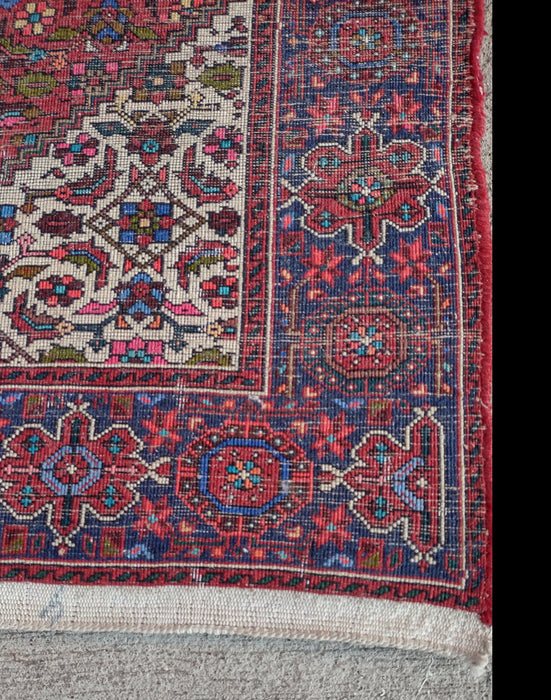 SMALL COLRFUL PERSIAN HAND TIED RUG