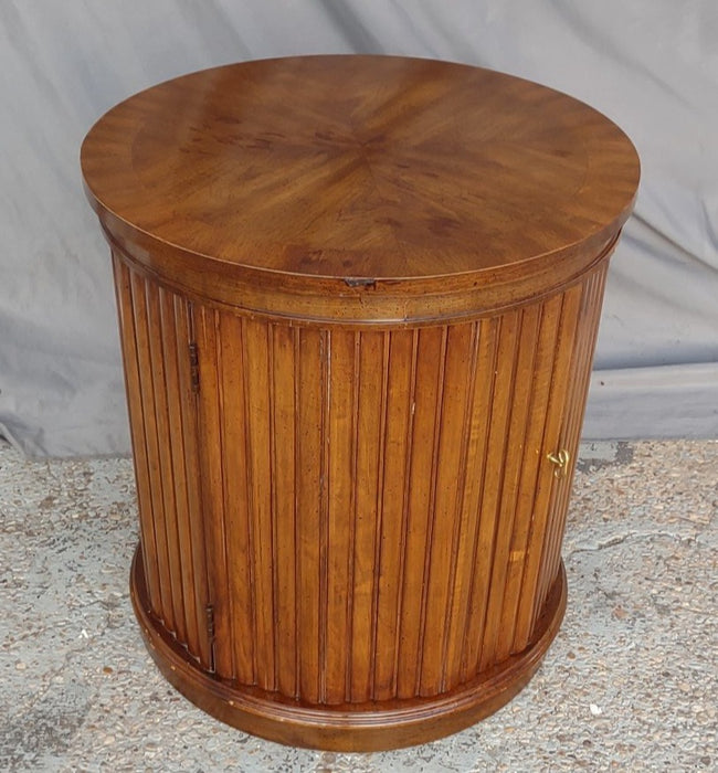 CYLINDRICAL VINTAGE REEDED SIDE TABLE