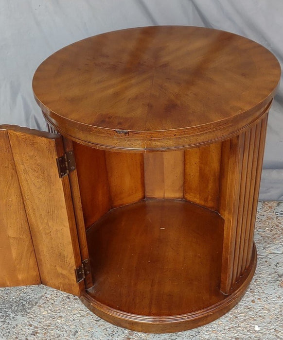 CYLINDRICAL VINTAGE REEDED SIDE TABLE