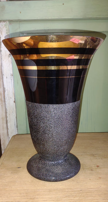 GLASS FABRIQUE VASE BY BOOM GLASS BELGIUM