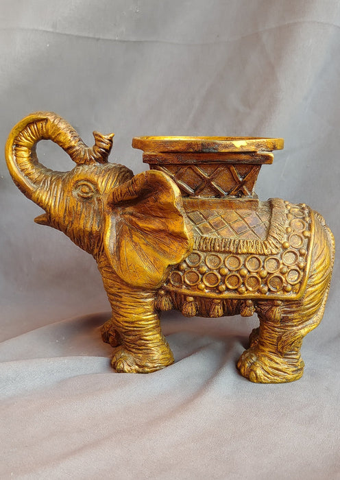 RESN ELEPHANT CANDLE HOLDER