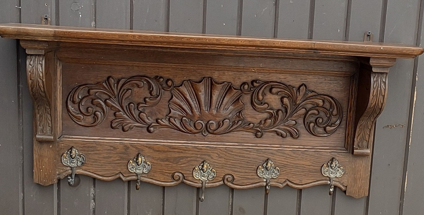 ORNATE SHELL CARVED OAK WALL SHELF