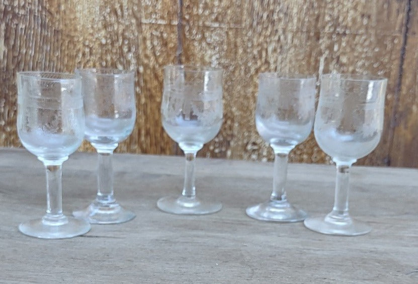 SET OF  5 SMALL ETCHED CRYSTAL CORDIALS