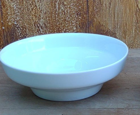 WHITE FOOTED SERVING BOWL WITH 1 SMALLER BOWL