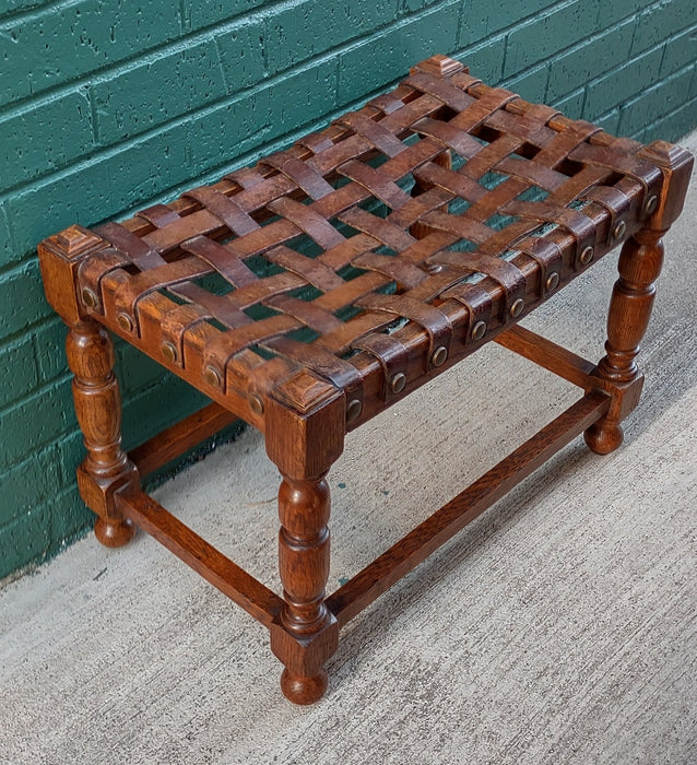 WOVEN LEATHER TOP STOOL