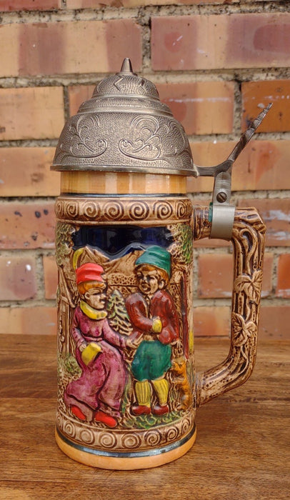BEER STEIN WITH LID