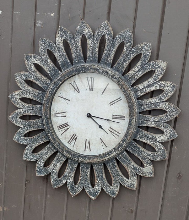 LARGE FLOWER CLOCK