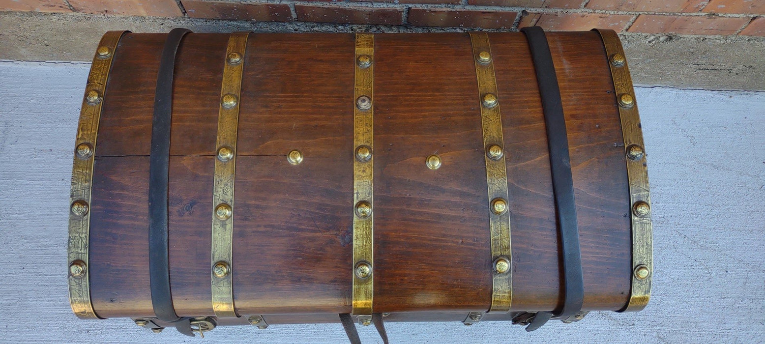 LEATHER AND METAL BANDED OAK TRUNK WITH WITH FITTED INTERIOR
