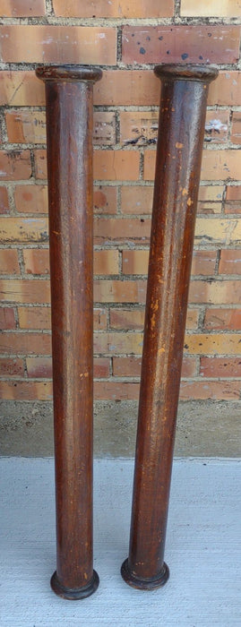 PAIR OF SMALL OAK COLUMNS