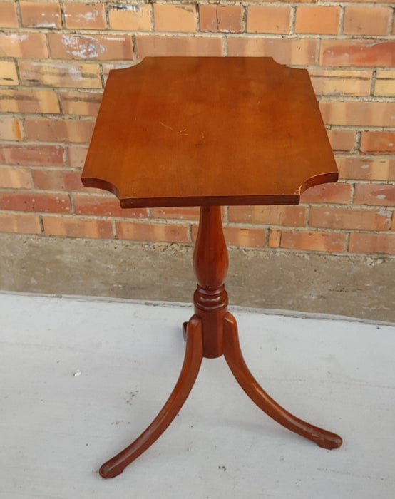 1830'S FEDERAL STYLE AMERICAN TILT TOP CANDLE STAND-SIGNED AND DATED